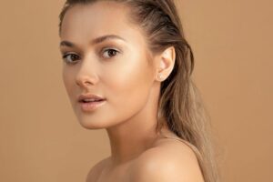 Mara - dermaplaning facials for that hollywood glow