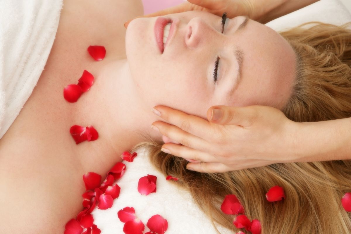 Maras - benefits of facials