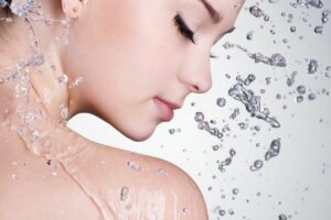 Mara-pros-and-cons-of-hydrafacials-1
