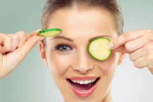 Mara-dark-circles-and-puffy-eyes-1